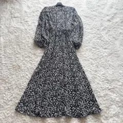 新品✨カレンソロジー　マキシワンピース　リボン　バックオープン　パフスリーブのサムネイル