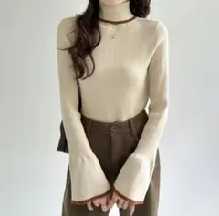 【値下げ】COCOMOMO クリーム色リブ編み長袖ハイネックニット