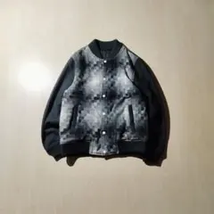 【希少レア】ウール スタジャン モザイク グラデーション 黒 グレー