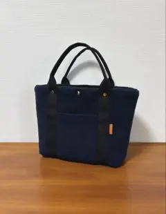 トートバッグ中　ウールボア（ネイビー）✖︎帆布8号（黒）　ハンドメイド　裏付き