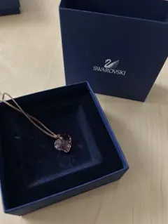 スワロフスキー ハート ネックレス
