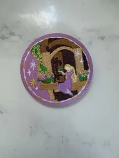 ディズニー ラプンツェル 刺繍 缶バッジ