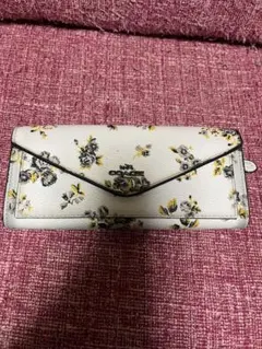 COACH 花柄 長財布 ホワイト
