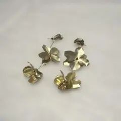 ブライダルアクセサリー ゴールド 花 ピアス