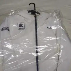 オークリー フード付き中綿入り 袖着脱可能 ホワイト XL未使用品！