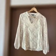 ZARA 長袖 ブラウス オフホワイト Mサイズ