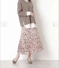 ナチュラルビューティーベーシック　花柄　ロングスカート