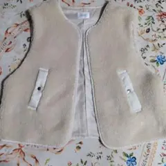 最終価格！！希少美品ローリーズファームボアベスト クリーム色