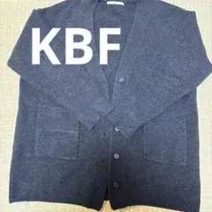 KBF グレー ボタン付き ニットカーディガン