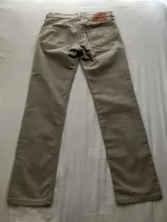 Levi’s 511 w28 L32 ベージュ ストレートレッグ