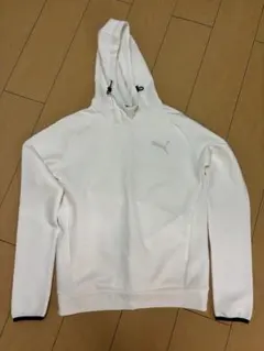 【新品未使用】PUMA プーマ パーカー ホワイト Sサイズ ワンポイントロゴ