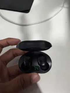 GREEN HOUSE ワイヤレスイヤホン GH-TWSU-BKのサムネイル