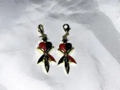 ディズニーヴィランズ シークレットチャーム 短剣 ハートの女王