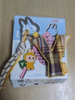 THE MONSTER PIN FOR LOVE アルファベットペンダント