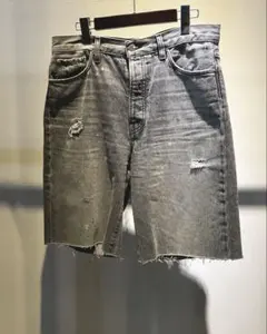 AMIRI アミリ 美品 カスタムデニムショーツ　サイズ30のサムネイル