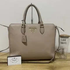 《美品》PRADA（プラダ）レザー ハンドバッグ ベージュ系