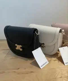 新品タグ付　2色セット　moment+ モノグラムサドルバッグのサムネイル