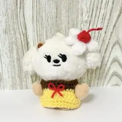 プルバトゥ　初期　キーリング　服　帽子　バムグッ プリン　クリーム　洋服