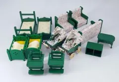 シルバニアファミリー　緑の家具セット まとめ売り 13点