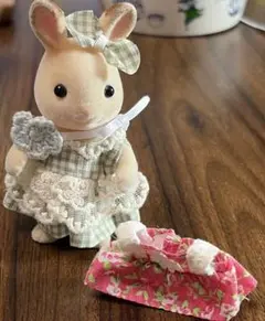 シルバニア　うさぎのお母さん