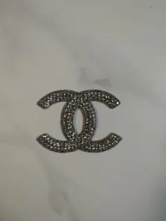 ロゴ　ワッペン　シルバーラメ　CHANEL