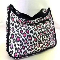 レスポートサック　ヒョウ柄バッグ ピンクと黒の配色のハンドバッグ