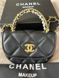 CHANEL ブラックミニバッグ