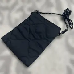 新品 ユニクロ キルティング ショルダーバッグ ブラック サコッシュのサムネイル