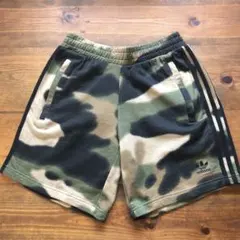 アディダス 迷彩 スウェット ショートパンツ サイズM刺繍ロゴ ユニセックス