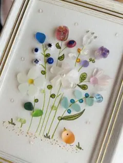 【JYキラキラ様おまとめ】カラフルお花の中でハミング＊ピンク＊シーグラスアート カラフルお花の中でハミング＊ピンク＊シーグラスアート - メルカリ