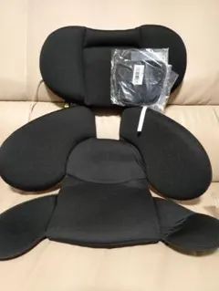 未使用に近い⭐️コンビ　チャイルドシート　インナーシート　エッグクッション コンビ チャイルドシート インナークッション エッグショック
