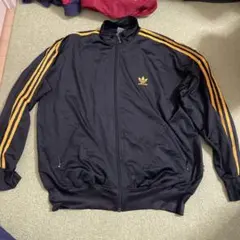 adidas トラックジャケット