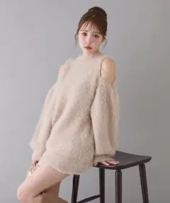 NICE CLAUP 肩あきビジューニットミニワンピ