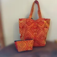 幾何学模様のトートバッグと小物入れセット