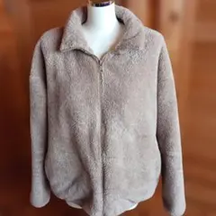 (ユニクロ)　薄いブラウン、フリース ジップアップジャケット、XLサイズ