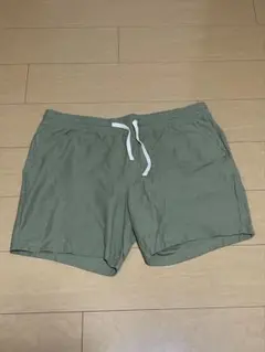 H&M オリーブグリーン XLサイズ ショートパンツ ポケット付き