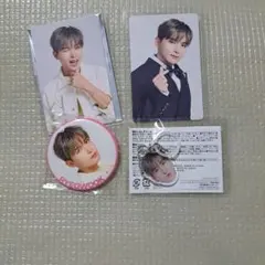 SUPER JUNIOR 厲旭 徽章 小卡