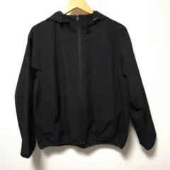 ジーユー　黒　マウンテンパーカー