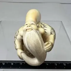 時代提げ物　獣骨製　人物像　根付　置物　V　6977 時代提げ物 獣骨製 人物像 根付 置物 V 6977 - メルカリ