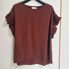 SIMPLICITE シンプリシテェ 袖フリル Tシャツ ワインレッドのサムネイル