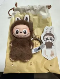 LABUBU PIN FOR LOVE(A-M) イニシャルラブブ 【L】茶色