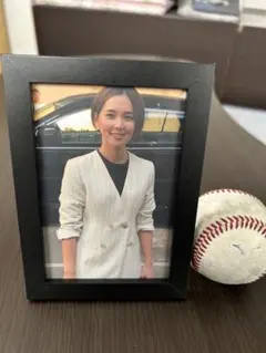 u*5様 フリーアナウンサー ヒロド歩美直筆サイン入りボール u*5様 フリーアナウンサー ヒロド歩美直筆サイン入りボール u*5