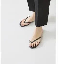 【新品menue メヌエ トングサンダル ブラック41 26cm 大きいサイズのサムネイル