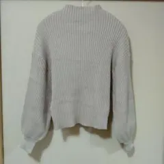 rps ボトルネックリブ編みバルーン袖ニットショート丈　M