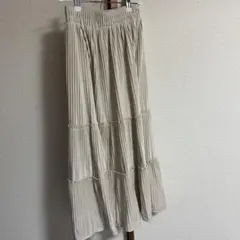 ベージュ フレアプリーツスカート　ティアードスカート