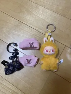 イニシャルラブブ Y ケース付き 本体&着せ替え服2着セット！