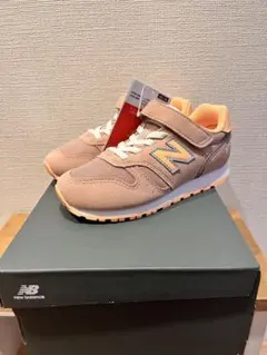 ニューバランス スニーカー