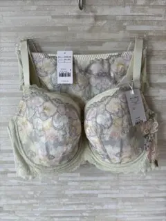 Item thumbnail for item bb3745da-e68a-47b2-83cf-e6e799c356fc