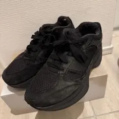 ニューバランス　ワープドランナー　トリプルブラック　27