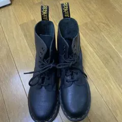 ドクターマーチンのブーツ